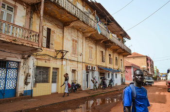 Straßenszene in Guinea-Bissau