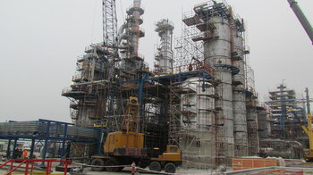 Erdölraffinerie am Schwarzen Meer in Rumänien