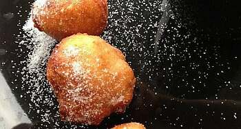 Puff-Puffs sind typisch nigerianisches Essen