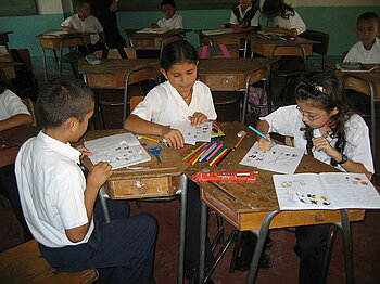 Im Klassenraum in Costa Rica