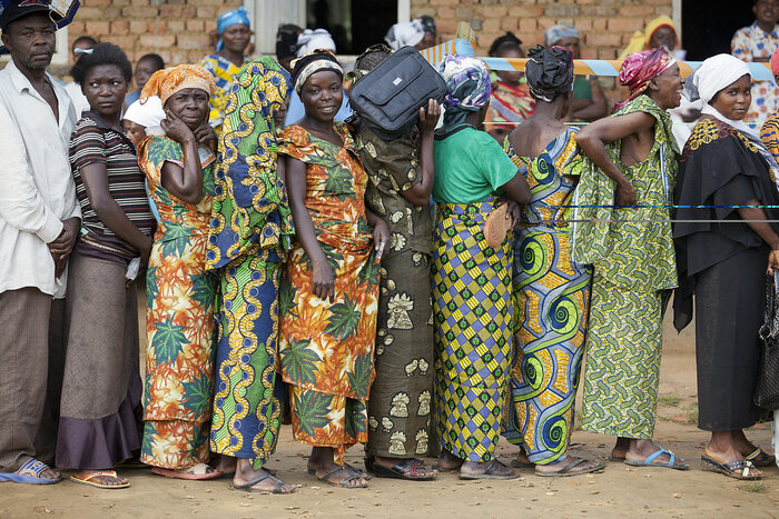 Frauen stehen zur Wahl 2011 in der DR Kongo an