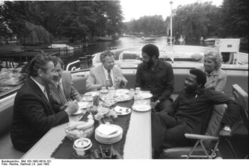 Maurice Bishop 1982 zu Besuch in der DDR