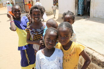 Mädchgengruppe im Senegal