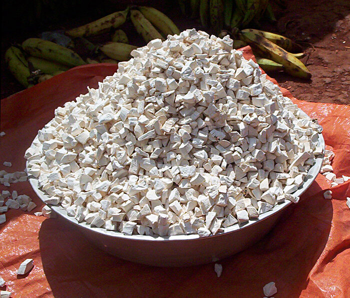Getrockneter Maniok, Markt in Kamerun