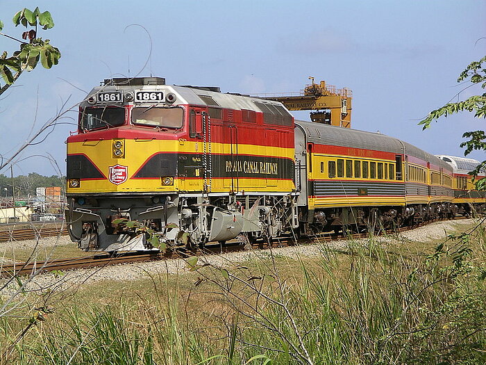 Zug der Panama Canal Railway