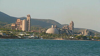 Zementfabrik in Spanien