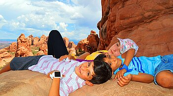 US-Kinder im Arches-Nationalpark