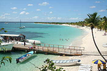 Strand der Insel Catalina in der Dom Rep