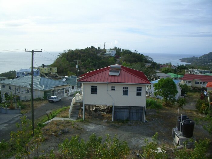 Häuser am Hügel in Castries, St. Lucia