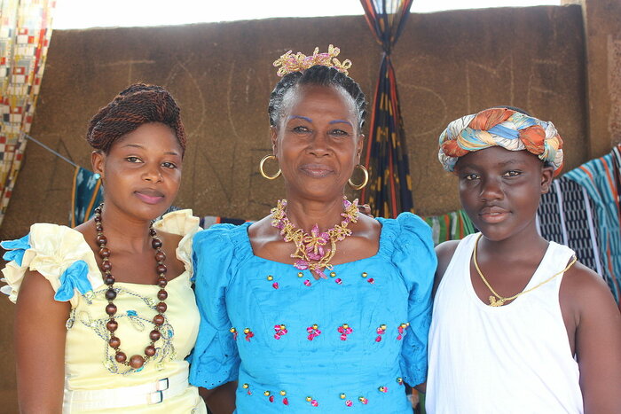 Drei Frauen von der Elfenbeinküste