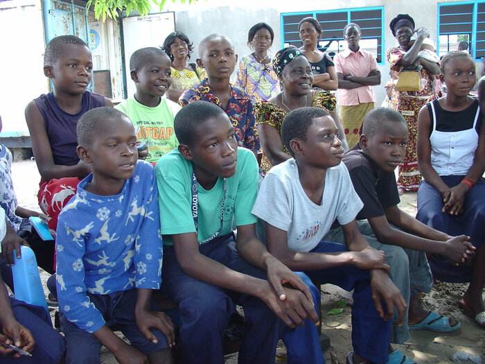Kinder und Frauen in Kinshasa 2010