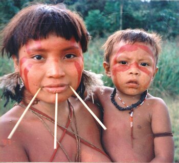 Yanomami, Frau und Kind