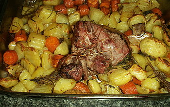 Lamm mit Kartoffeln und Möhren