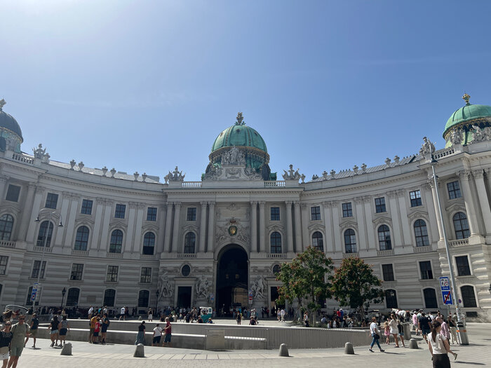 Hofburg: Michaelerplatz Wiener Hofburg: Michaelertrakt