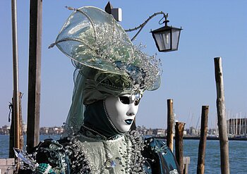 Typisch Italien: Karneval in Venedig
