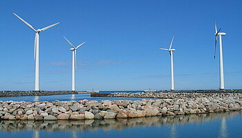 Windkraftanlagen an der dänischen Küste