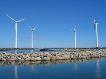 Windkraftanlagen an der dänischen Küste