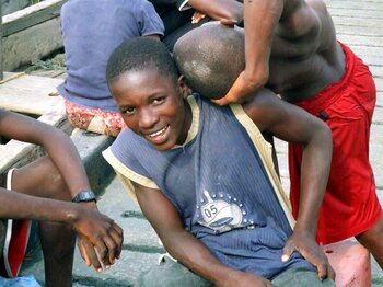 Jungen in Conakry