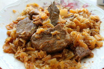 Schweinefleisch mit Sauerkraut aus Bulgarien