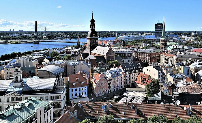 Blick über die Rigaer Altstadt und Düna vom Turm der Petrikirche