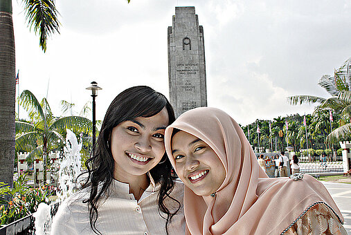 Zwei Muslima, Malaysia