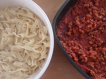 Tagliatelle mit Bolognese