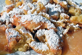 Kaiserschmarrn Österreich Rezept