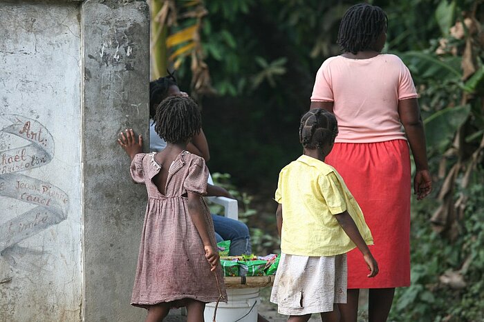 Kunstvoll geflochtene Frisuren in Haiti