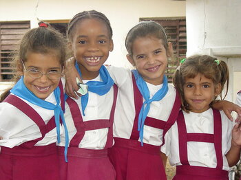 Schulmädchen aus Kuba