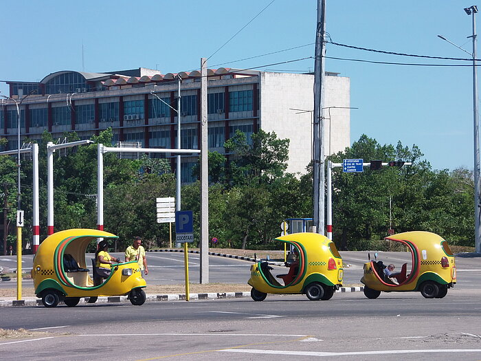 Cocotaxis in Havanna