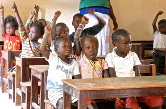 Grundschüler in Tendaba, Gambia