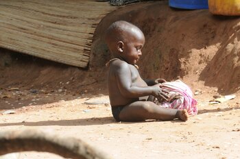 Kleiner Junge aus Guinea-Bissau