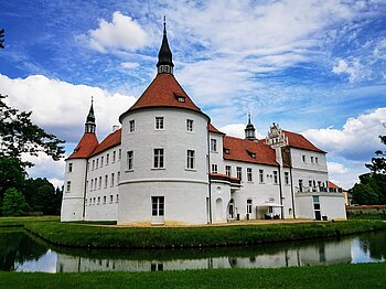 Niederlausitz, Wasserschloss