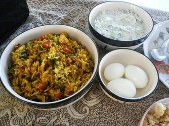Das leckere Reisgericht Biryani ist ein Essen aus Pakistan