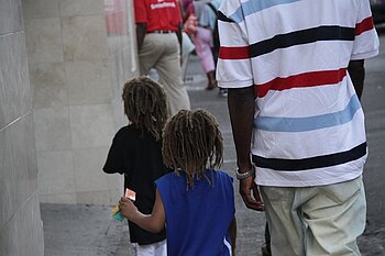 Schulkinder in Grenada