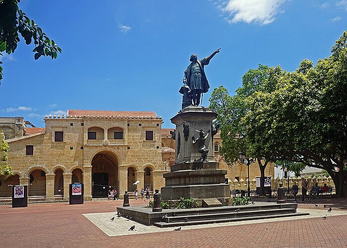 Statue von Kolumbus im Parque Colon