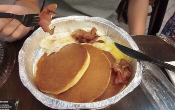 Fast Food in den USA: Pancakes Amerikanisches Essen: Pancakes zum Frühstück
