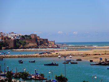 Königsstadt Rabat liegt am Meer