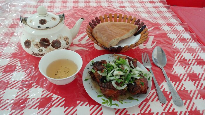 Mahl in Aschgabat (Turkmenistan)