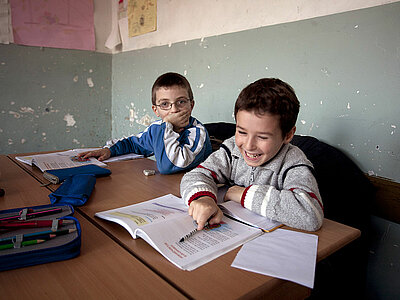 Schüler im Kosovo