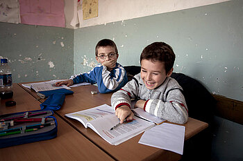 Grundschüler im Kosovo