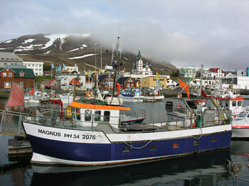Fischerboot in Húsavík im Norden Islands