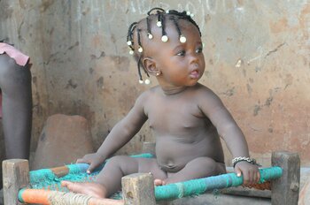 Kleines Mädchen aus Guinea-Bissau