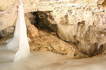 Demänover Eishöhle