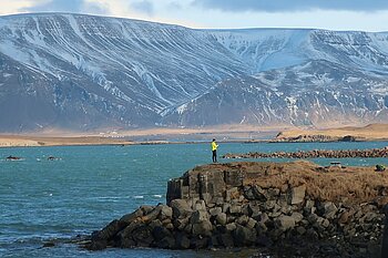Einsamer Mann in Island