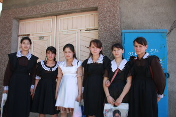 Schülerinnen aus Samarkand
