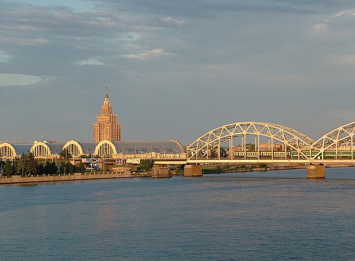 Brücke über die Düna in Riga