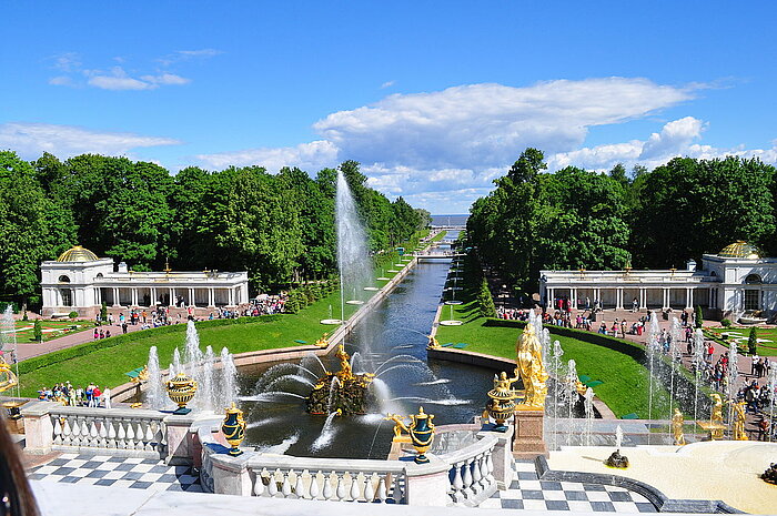 Schloss Peterhof bei Sankt Petersburg