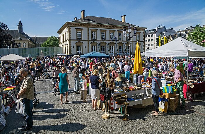 Flohmarkt auf dem Knuedler