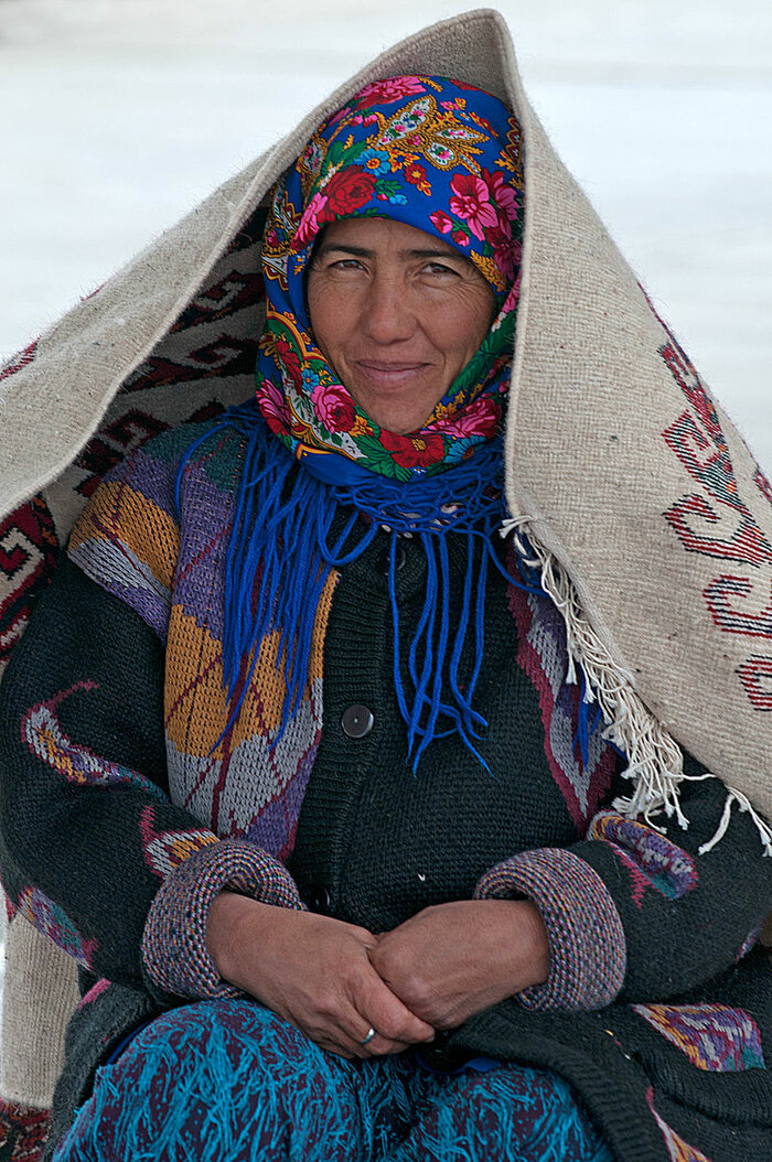 Verkäuferin auf einem Markt in Turkmenistan